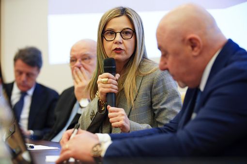 Dazi, Gadda (Iv): «Urso tira in ballo comunismo ma le sue ricette frenano il Made in Italy» Dazi, Gadda (Iv): «Urso tira in ballo comunismo ma le sue ricette frenano il Made in Italy»