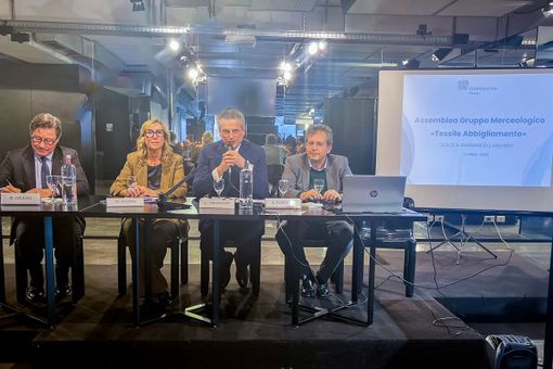 L’industria del tessile e della moda fa rotta verso il “Cosmo” della formazione ITS L’industria del tessile e della moda fa rotta verso il “Cosmo” della formazione ITS