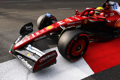 La Ferrari di Hamilton davanti a tutti (Foto ufficiale F1)