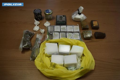 Blitz della polizia di Stato, smantellata un'organizzazione che trafficava droga tra Busto e la Spagna: dieci arresti