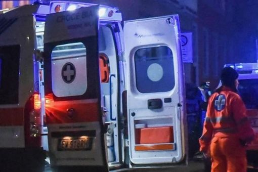 Auto contro bus nel Barese, morti due giovanissimi