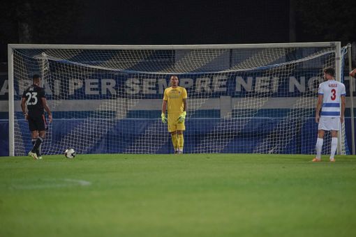 Il tuo rigore (parato) è come un rock. E scuote la Pro verso la vittoria. LE IMMAGINI