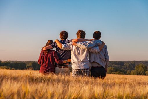 Adolescenti, dal SELFIE all’Agorà