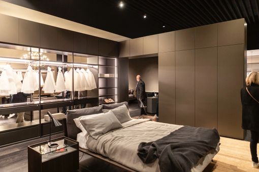 Un'immagine del Salone del Mobile (credits, Salone) due anni fa e Sandro Stipa, presidente di Asal Un'immagine del Salone del Mobile (credits, Salone) due anni fa e Sandro Stipa, presidente di Asal