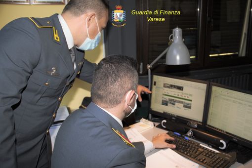 Abbonamenti pirata alle pay tv, varesino indagato e 1.800 &quot;abbonati&quot; denunciati