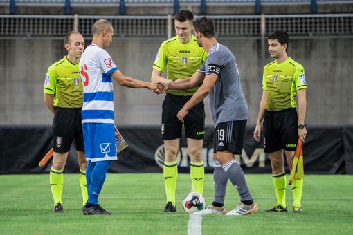 La partita nelle fotografie di Marco Giussani La partita nelle fotografie di Marco Giussani