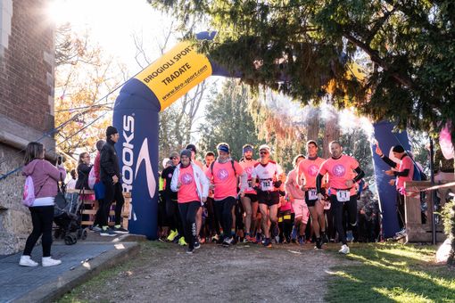 A Samarate, solidarietà e ricordo sono rosa