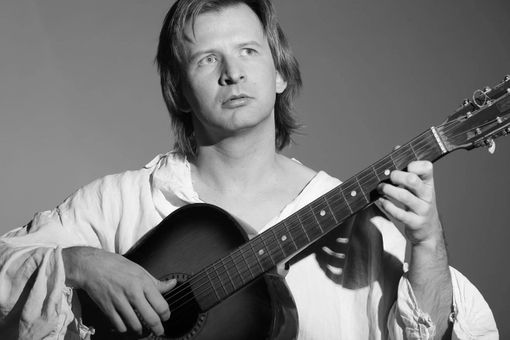 Luca Maciacchini (foto pubblicata dal Teatro Sociale "Delia Cajelli") Luca Maciacchini (foto pubblicata dal Teatro Sociale "Delia Cajelli")