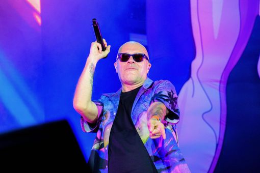 Max Pezzali non si ferma mai: nel 2025 la sua festa arriva all'Autodromo di Imola Max Pezzali non si ferma mai: nel 2025 la sua festa arriva all'Autodromo di Imola