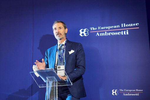 La speranza dal Forum Ambrosetti: «L’opportunità di crescita è enorme, non possiamo permetterci di perderla. Ciascuno di noi deve fare la propria parte»