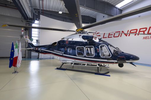 Leonardo: consegnato all'Arma dei Carabinieri un elicottero AW169M nell'ambito del programma di modernizzazione della flotta elicotteristica