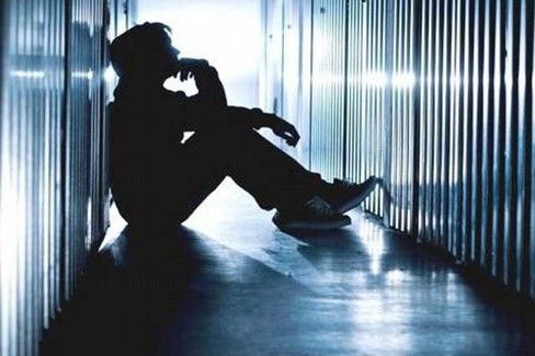 Le cause della dipendenza negli adolescenti: seminario gratuito per famiglie, educatori e docenti Le cause della dipendenza negli adolescenti: seminario gratuito per famiglie, educatori e docenti