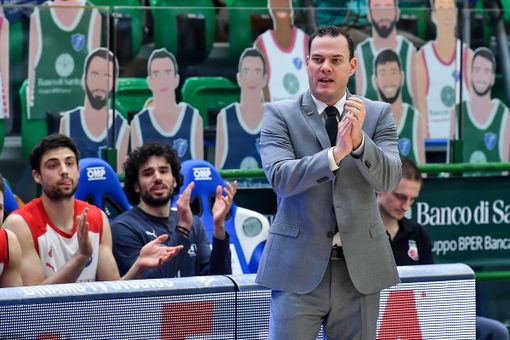 Il dado è tratto: è Roijakkers il nuovo allenatore di Varese Il dado è tratto: è Roijakkers il nuovo allenatore di Varese