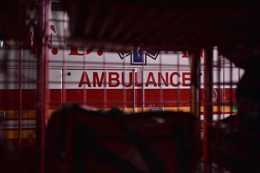 Si schianta bus turistico a New York: molte vittime