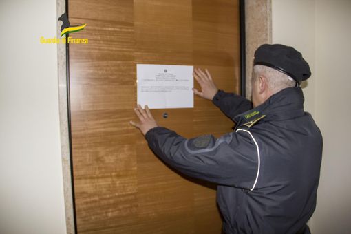 La Finanza di Varese arresta sei persone e sequestra due immobili per bancarotta La Finanza di Varese arresta sei persone e sequestra due immobili per bancarotta