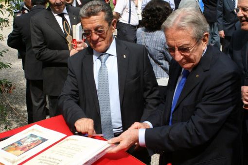 Piero Magistrelli alla benemerenza di 7 anni fa, con l'amico Bruno Ceccuzzi Piero Magistrelli alla benemerenza di 7 anni fa, con l'amico Bruno Ceccuzzi