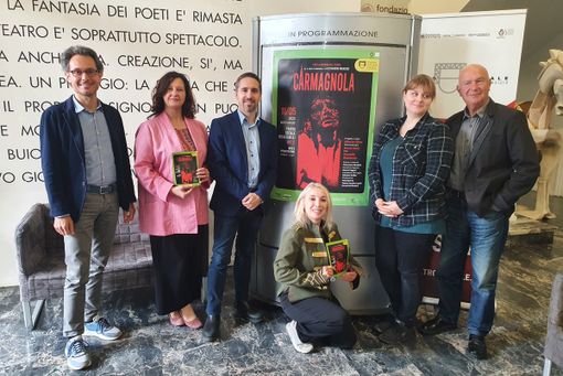 Busto, al teatro Sociale un “Carmagnola” attuale e innovativo. Quarant’anni dopo l’allestimento di Delia Cajelli Busto, al teatro Sociale un “Carmagnola” attuale e innovativo. Quarant’anni dopo l’allestimento di Delia Cajelli