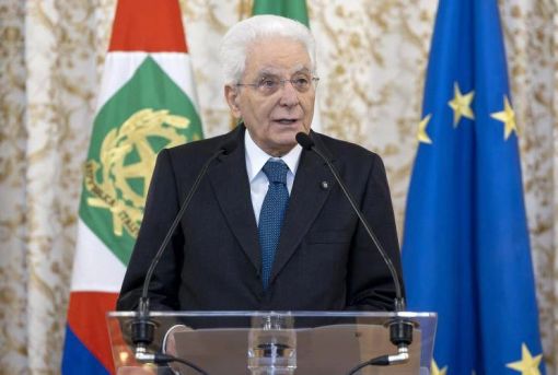 Sergio Mattarella (foto Adnkronos) Sergio Mattarella (foto Adnkronos)