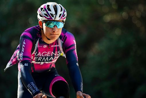 Tragedia nel ciclismo: morto il diciannovenne Samuele Privitera dopo la caduta di ieri al Giro della Valle d’Aosta