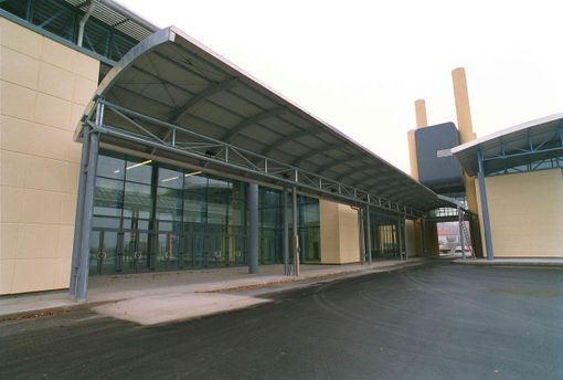 L'hub vaccinale di MalpensaFiere a Busto Arsizio