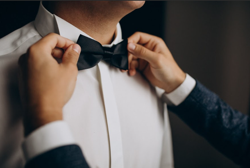 Cosa devi sapere sugli abiti da sposo: la guida all’eleganza