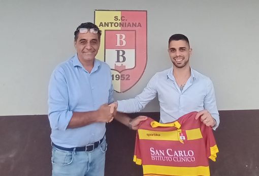 La stretta di mano tra Abenante e D'Ascanio in vista della prossima stagione