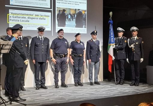 Compleanno per la Polizia Locale di Gallarate: spente 156 candeline Compleanno per la Polizia Locale di Gallarate: spente 156 candeline