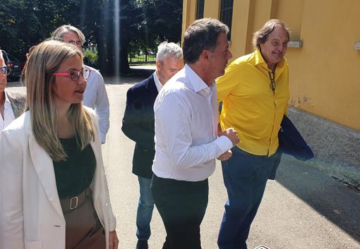 VIDEO Renzi: «Noi ascoltiamo il mondo che produce». Stoccate a Conte, Letta e Salvini VIDEO Renzi: «Noi ascoltiamo il mondo che produce». Stoccate a Conte, Letta e Salvini