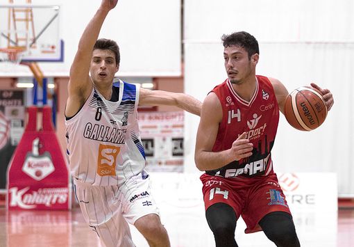 Una fase del derby tra Legnano e Gallarate
