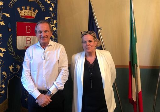 Il sindaco Emanuele Antonelli con l'assessore Paola Reguzzoni