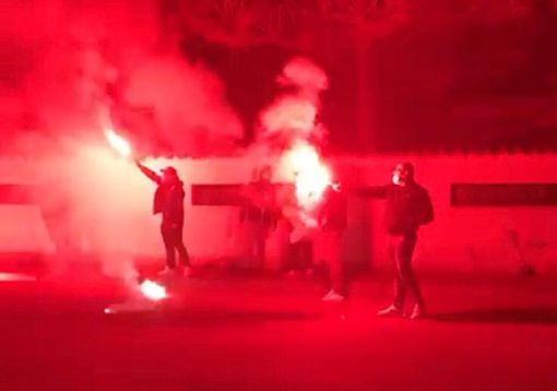 L'accoglienza dei tifosi allo stadio Speroni a Busto