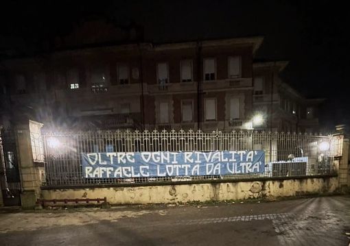 La foto diffusa con commozione dal Bustocco.it La foto diffusa con commozione dal Bustocco.it