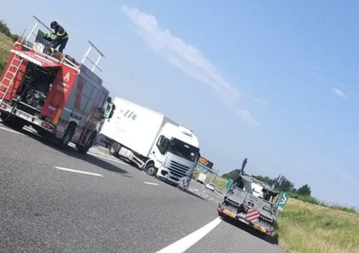 FOTO. Incidente in Pedemontana, coinvolto un autoarticolato: code e soccorsi in azione FOTO. Incidente in Pedemontana, coinvolto un autoarticolato: code e soccorsi in azione