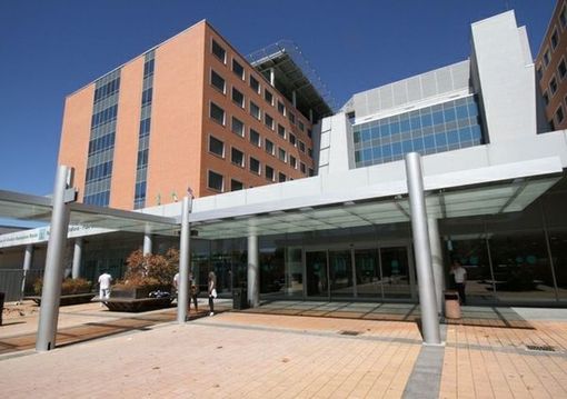 Coronavirus, caso di variante brasiliana al Circolo. Ats: «Situazione sotto controllo»