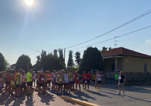 FOTO e VIDEO. A Fagnano in 100 hanno corso “a tutta birra” per l’Asilo e per il Centro Aiuto alla Vita FOTO e VIDEO. A Fagnano in 100 hanno corso “a tutta birra” per l’Asilo e per il Centro Aiuto alla Vita