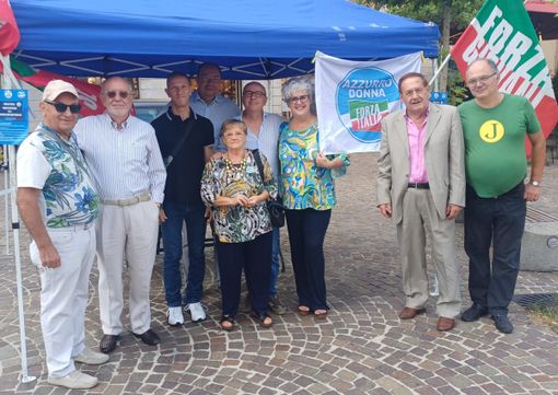 Sanità, Forza Italia in piazza a Gallarate: «Un confronto diretto con i cittadini»
