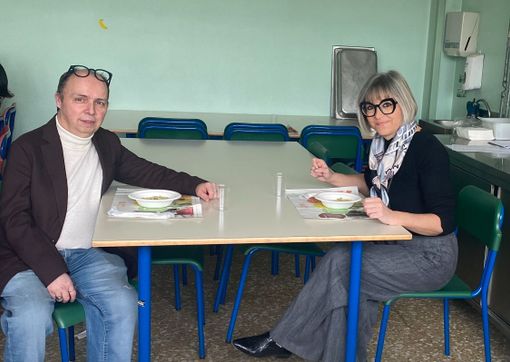 L'assessore Colombo promuove la mensa delle elementari Rossi di Borsano