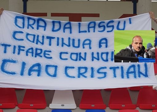 Lo striscione allo stadio Speroni