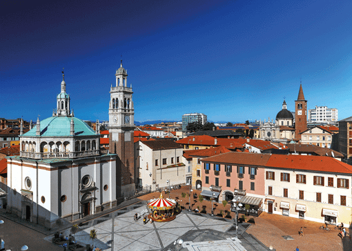 Foto d'archivio del centro di Busto Arsizio Foto d'archivio del centro di Busto Arsizio
