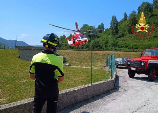 Due ottantenni salvati dai vigili del fuoco sul monte Palanzone