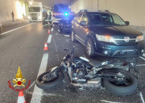 Schianto tra un'auto e una moto sulla 336 di Malpensa: un ferito grave