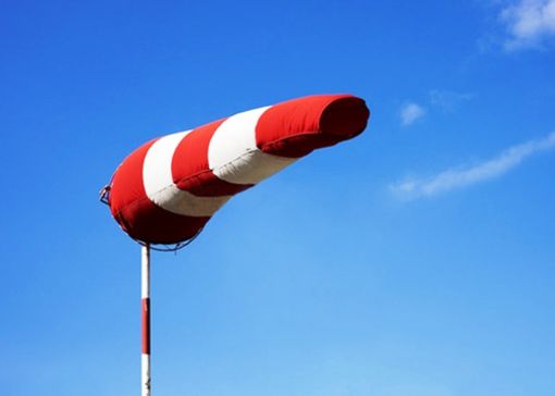 Rischio vento forte sul Varesotto, scatta l'allerta gialla della Protezione civile Rischio vento forte sul Varesotto, scatta l'allerta gialla della Protezione civile