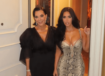 Kris Jenner ruba la scena alle nozze di Bezos: il 'glow up' a 69 anni e la somiglianza con Kim Kardashian