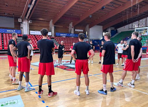 (foto Legnano Basket) (foto Legnano Basket)