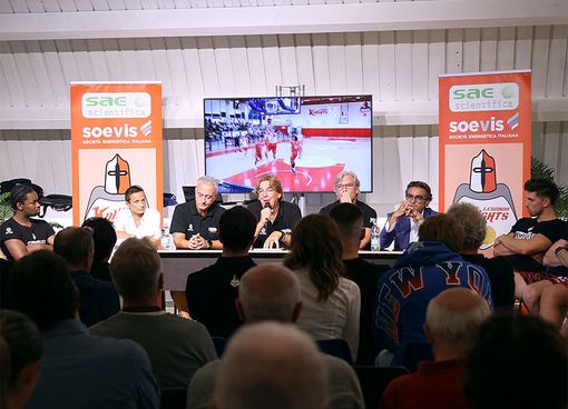 Legnano Basket, (quasi) 60 anni di storia e l'affondo di Tajana: «Biglietti nominali, una vergogna»