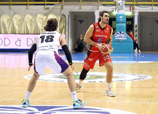 Knights, vittoria sudata a Omegna Knights, vittoria sudata a Omegna