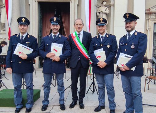 Giornata del Ringraziamento a Busto: premiati quattro agenti della polizia di Stato