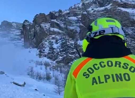 Valanga sulle Dolomiti: si teme che ci siano persone coinvolte Valanga sulle Dolomiti: si teme che ci siano persone coinvolte