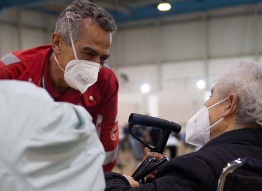 Uno scatto che racconta tutta l'empatia tra chi assiste ed è assistito in questo momento cruciale