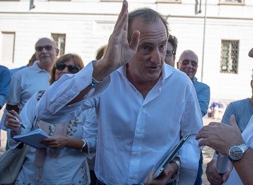Provincia, Antonelli ringrazia i suoi consiglieri. E, per ora, non dice altro